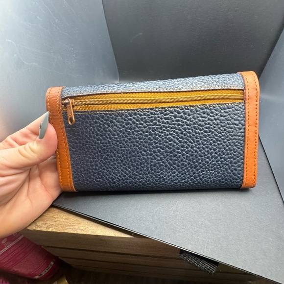 Dianne Berkeley Genuine Leather Wallet- SEE PICS FOR FLAWS - Picture 6 of 11